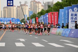 梅西：很高兴来到日本，还不确定能否在日本上场